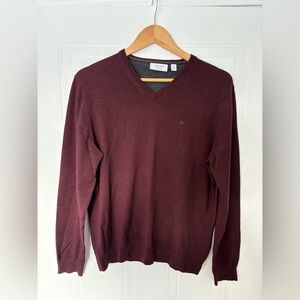 Calvin Klein Men's V-Neck Sweater - Wine